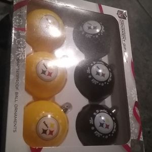NFL Pittsburgh Steelers ornament gift set